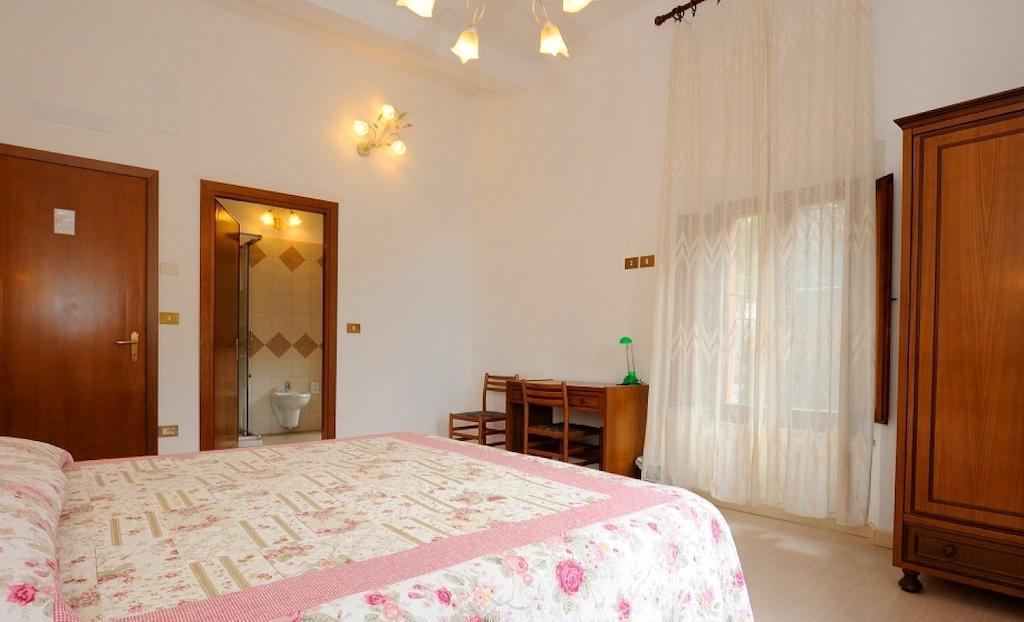 Hotel San Sebastiano Perugia Ruang foto