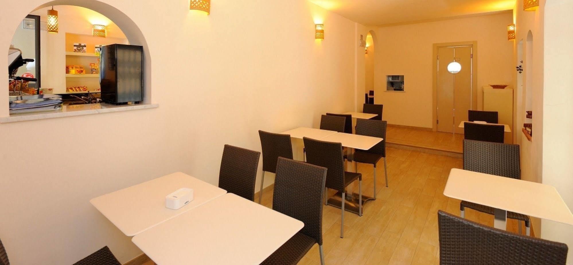 Hotel San Sebastiano Perugia Bagian luar foto