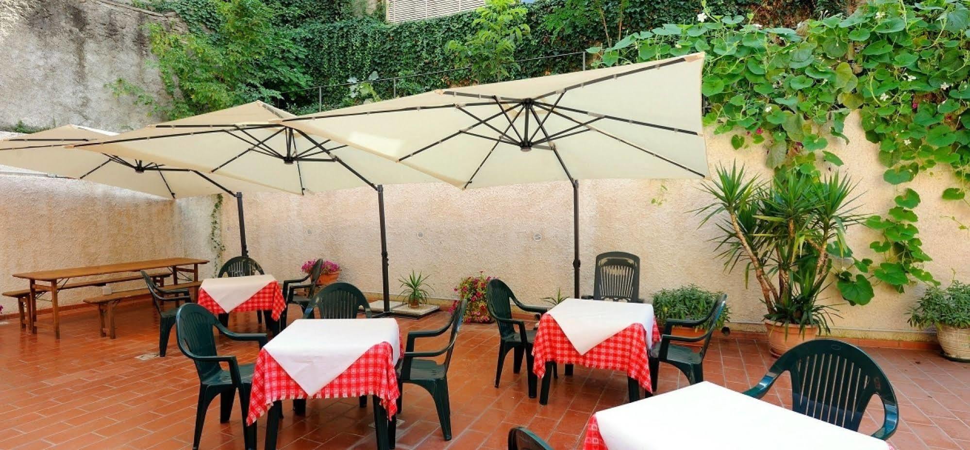 Hotel San Sebastiano Perugia Bagian luar foto